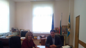 Мая Манолова иска спиране на рекета на колекторските фирми