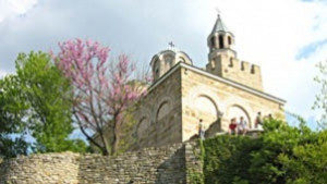 Безплатни пешеходни турове и свободен вход за църквата Св40 мъченици