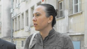 Майка нападна учителка разследват я за телесна повреда