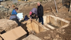 Откриха гробници от 3 век