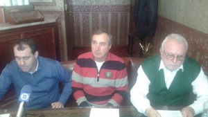 С конни демонстрации и дефиле отбелязват Тодоровден в Арбанаси