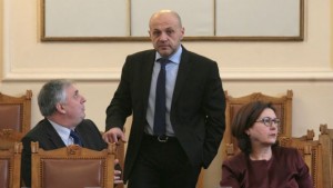 НДК нямал финансови затруднения