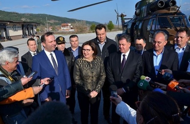 Български и македонски министри наблюдаваха учението  Граница 2016 в района на ГКПП-Златарево