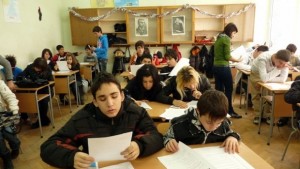 240 ученици от Димитровград решават задачи в Европейско кенгуру