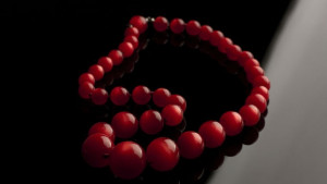 Умна огърлица чува какво ядем