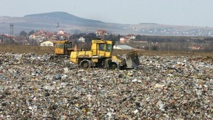 Продължава почистването на нерегламентираните сметища в Благоевград