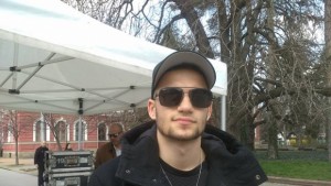 Атанас Колев Според мен красотата на една жена е в