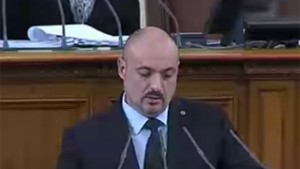 БДЖ спря скандален търг