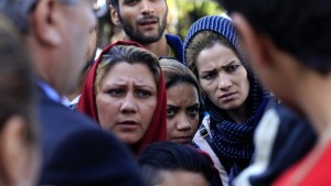 Кресна на протест срещу бежански център хората се страхуват