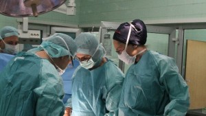 Алергия към киви беше предадена при трансплантация