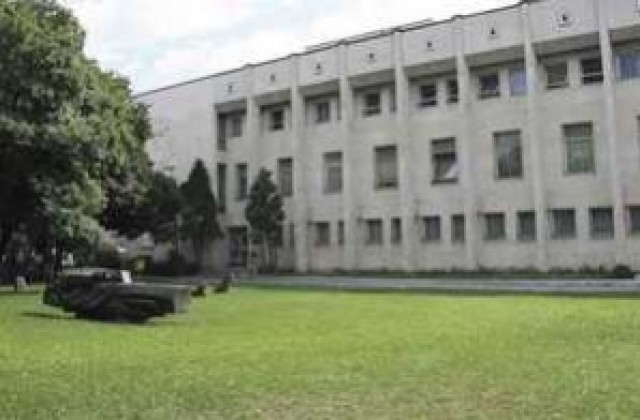 Библиотеката в помощ на неонатологията в МБАЛ