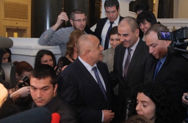 Цветанов след срещата на ГЕРБ с Борисов: Ние стоим твърдо зад премиера