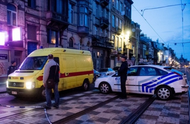 Издриват заподозрян за атентата на летището в Брюксел (СНИМКА)