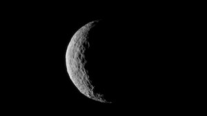 Вижте снимка показваща загадъчните петна на Церера в удивителни детайли