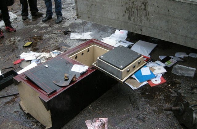 Арестуваха петима крадци, правили обири в страната