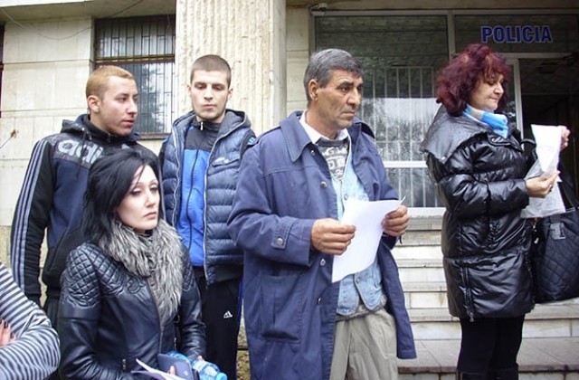 Близките на Тодор Димитров отново твърдят, че в полицията го тормозят