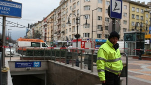 Полиция и спецекипи на крак в София заради сигнали за