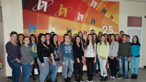 В края на март 30 ученици от ДФСГ Интелект започват