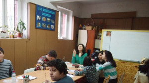 Младежи проведоха обучение за деца със специални потребности