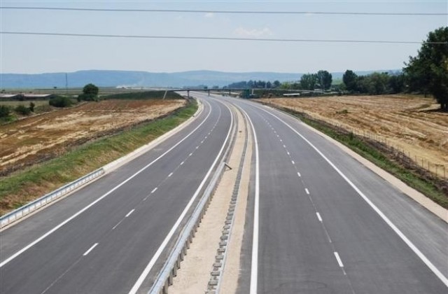 Обявяват нова поръчка за 10 км от магистрала „Хемус