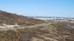 Временно спират движението по пътя към Дивдядово заради ремонта на