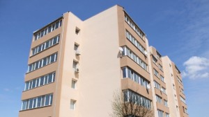 Откриха първия безплатно саниран блок в Севлиево