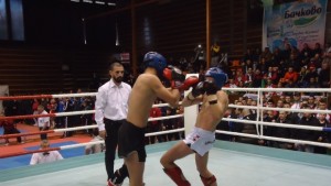 Кикбоксьори от цялата страна на състезание в Шумен