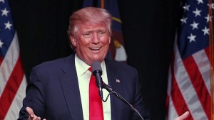 Мърла побъркана тъпа патка на Тръмп не му върви с