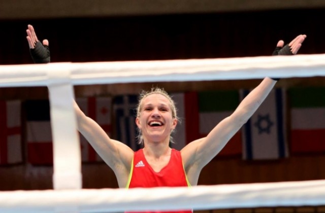 Станимира Петрова стана посланик на женския бокс