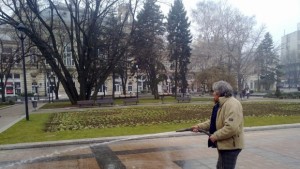 Започна пролетното почистване на града