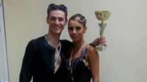 Танцова двойка с успех от турнир по спортни танци