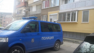 Откриха пистолет при полицейската акция в Три чучура юг