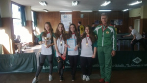 Девойките от ПМГ Никола Обрешков и юношите от ХГ Св