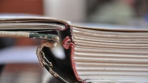 Анализ нищи превода на Железният светилник в Македония