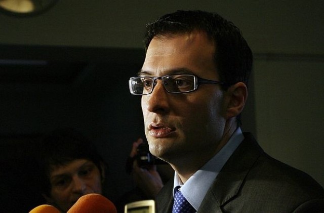 Столичният общински съвет гласува таксите за такситата