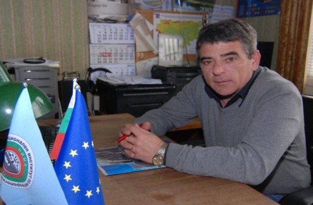 В началото на април слънце, по-нататък - дъжд