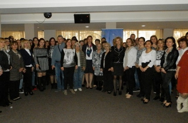 Председателят на Жени-ГЕРБ присъства на инициативата „Покани приятел
