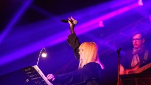 Лили Иванова опияни хиляди в НДК СНИМКИ