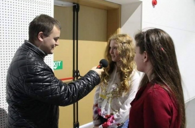 Йоанна Евгениева от гимназия „Христо Ботев“ е сред стоте деца станали „Посланик на технологиите и иновациите“