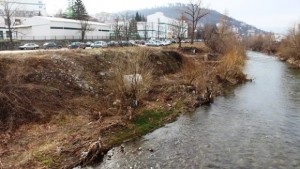 Още 800 метра от коритото на Янтра ще бъдат почистени