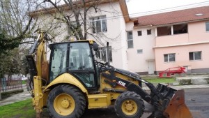 Автовишка ще отремонтира уличното осветление в Стралджа