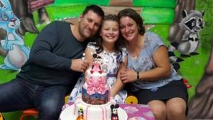 Малката Таня има нужда спешно от помощ