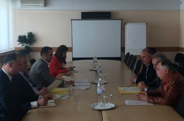 Лукарски обсъди ситуацията в София БТ с представители на синдикатите