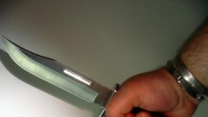 Скандал завърши с наръган с нож