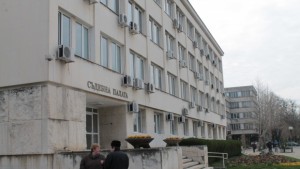 Непълнолетен който изнасили и покъсно уби старица остава в ареста