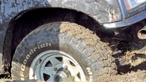 Офроуд състезание унищожи реколта за стотици левове