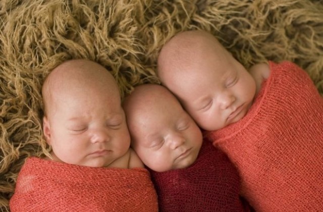 Британка роди тризнаци на 55 години