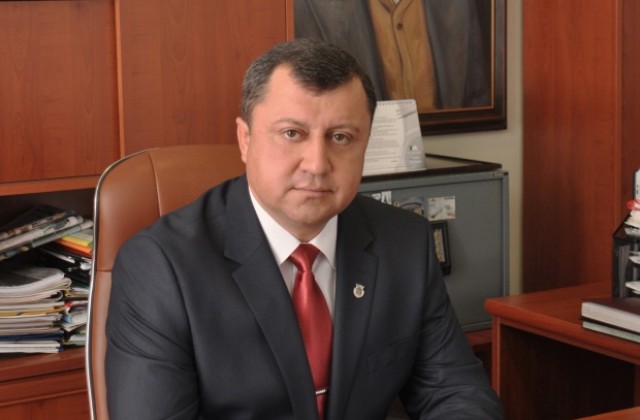 Емануил Манолов отговаря на въпросите, получени за рубриката “Попитайте кмета”