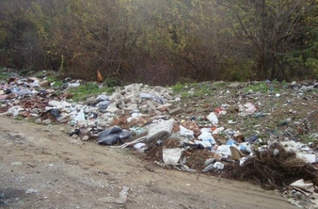 Премахват четири незаконни сметища по главен път Севлиево - Ловеч