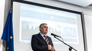 Калфин настоява за безплатни детски градини